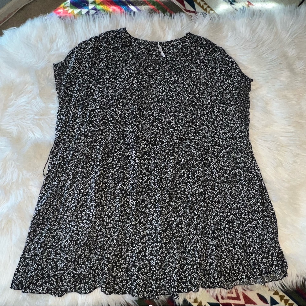 Free People all Over Floral Boho Black Print Dress